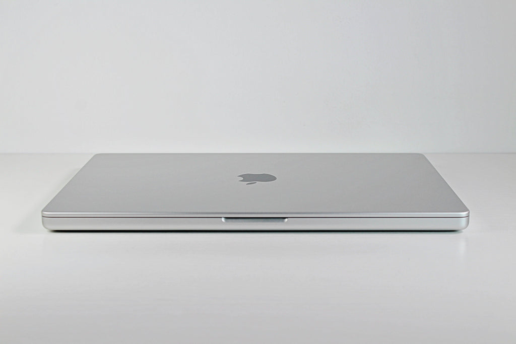 Apple MacBook Pro (2021) 16-inch M1 Max 32-Core 32GB RAM 1TB SSD Silver