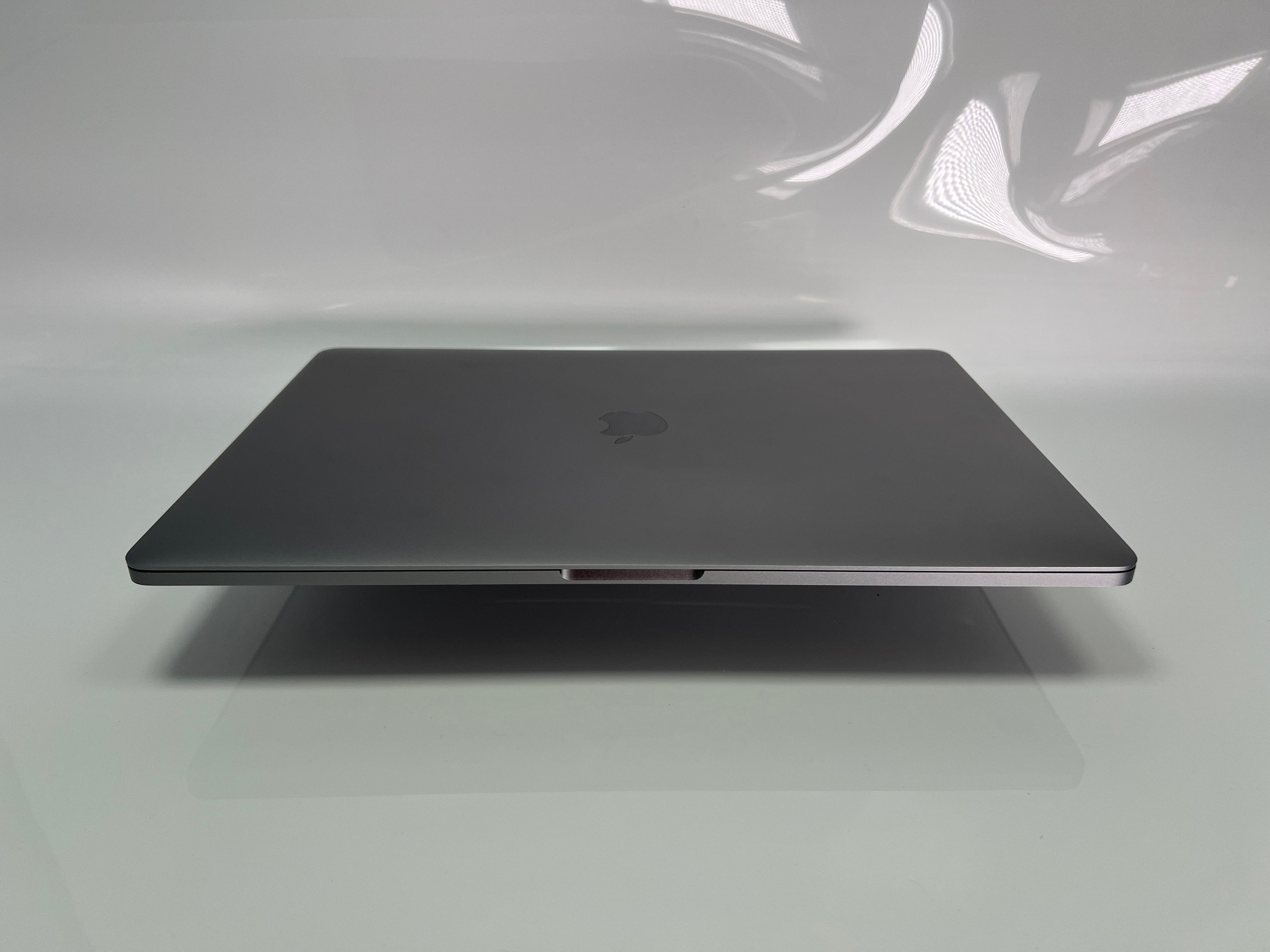 Apple MacBook Pro (2017) 15-inch 2.8GHz 16GB RAM 512GB SSD - Space Grey