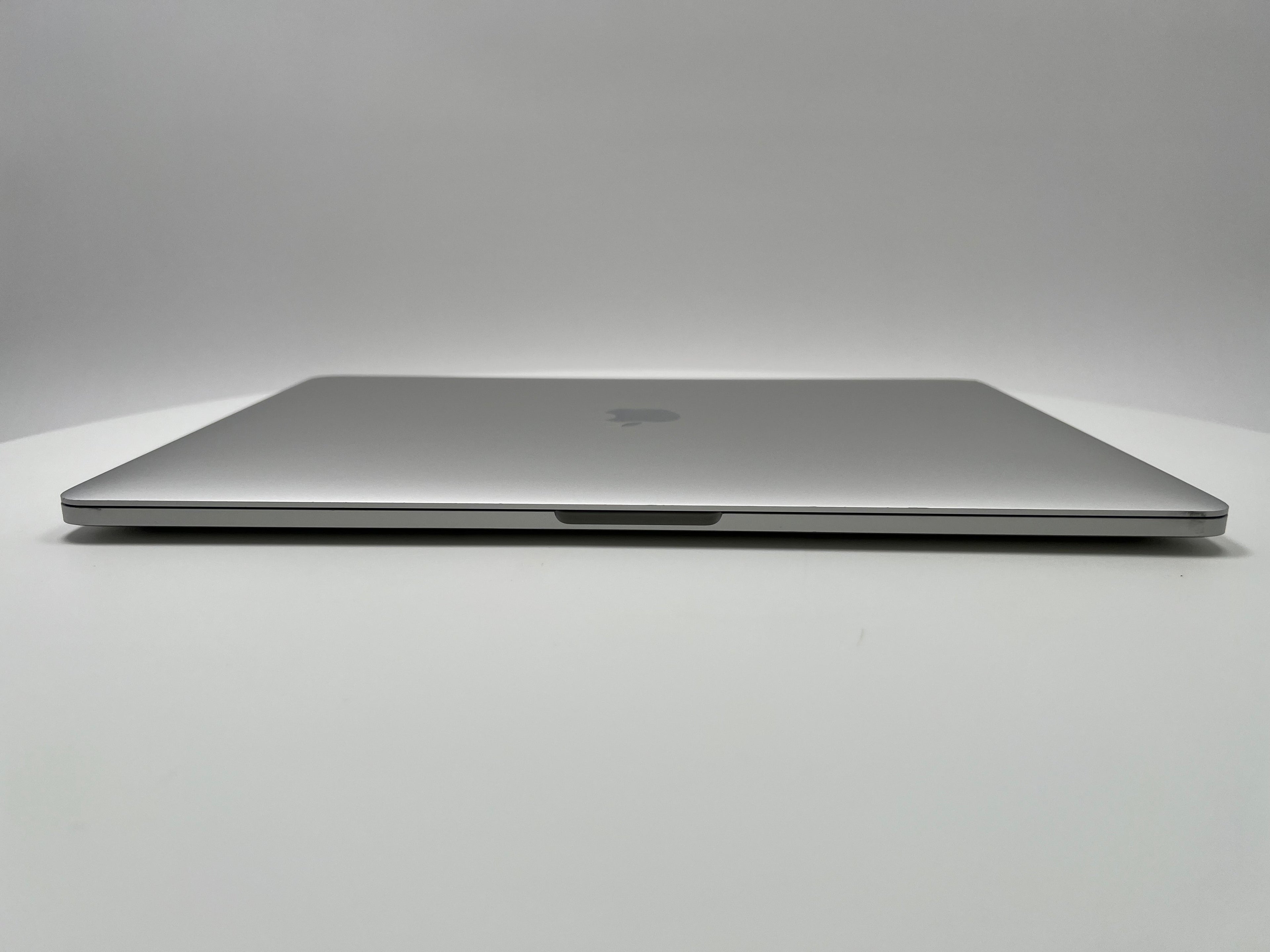 MacBook Pro (2019) 15-inch – Intel Core i9 2.3GHz • Radeon Pro 560X – 32GB RAM 1TB SSD – Read