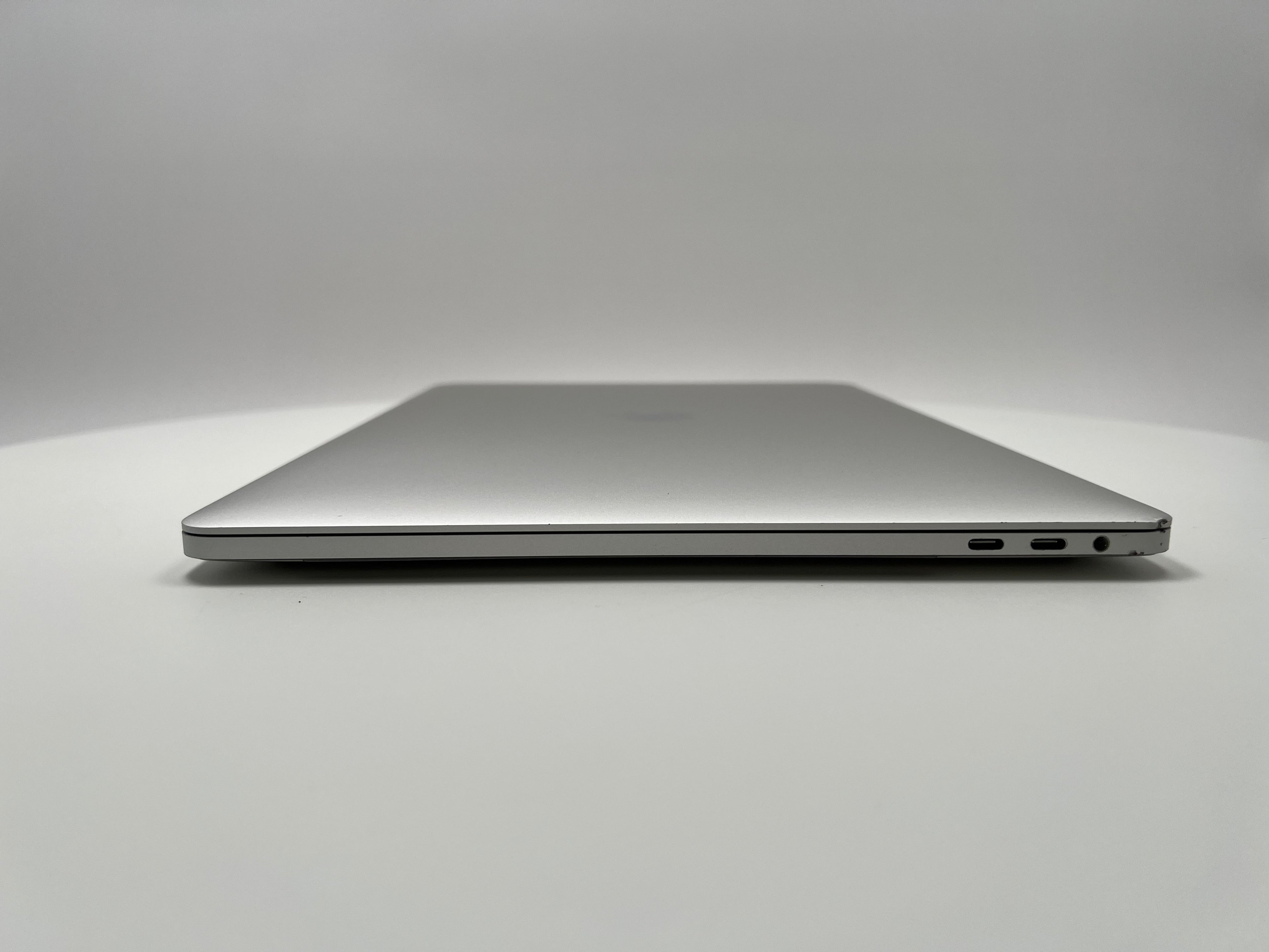 MacBook Pro (2019) 15-inch – Intel Core i9 2.3GHz • Radeon Pro 560X – 32GB RAM 1TB SSD – Read