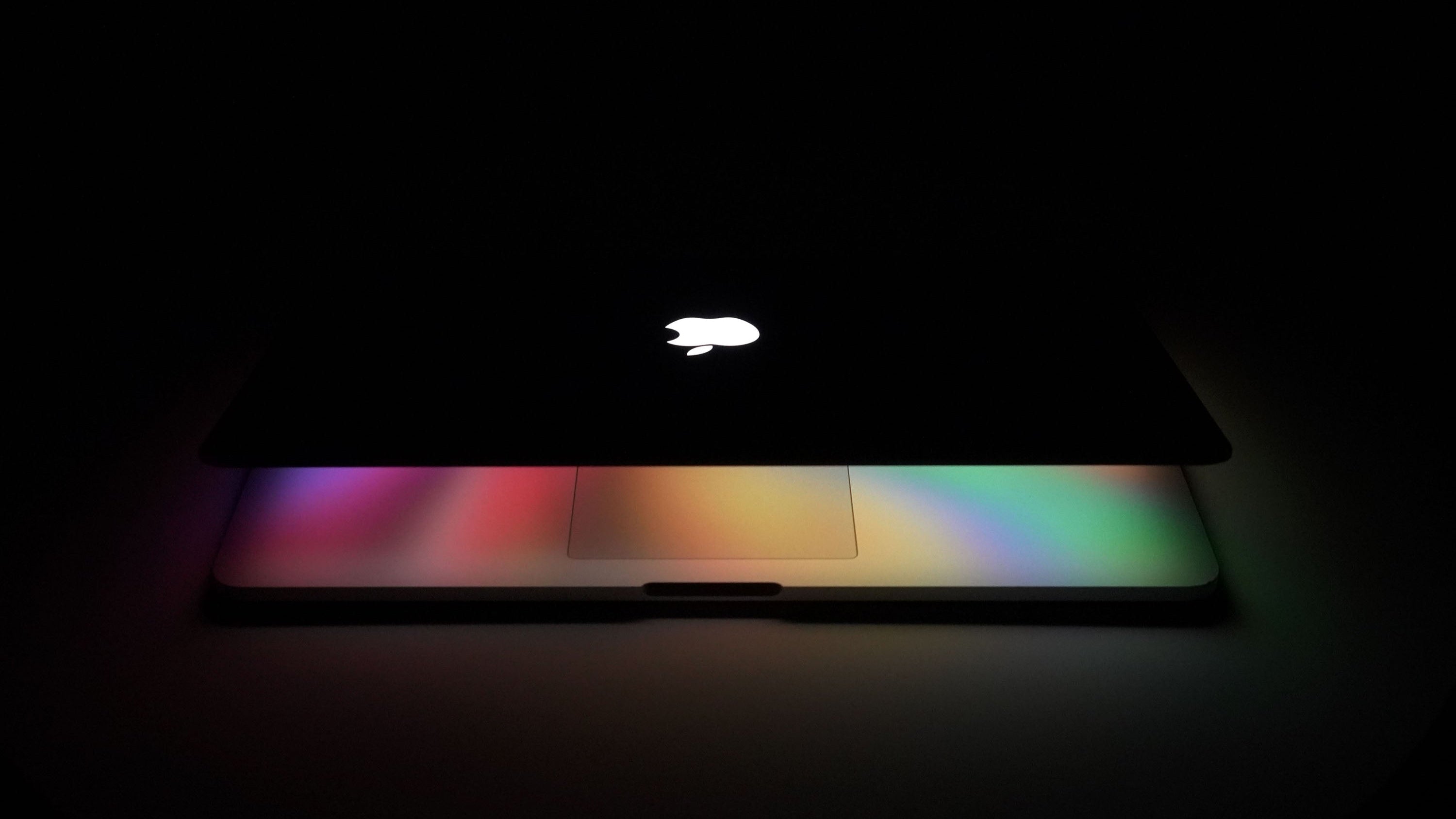 MacBook Pro (2015) 15-inch – Intel Core i7 2.2GHz – Iris 5200 Pro