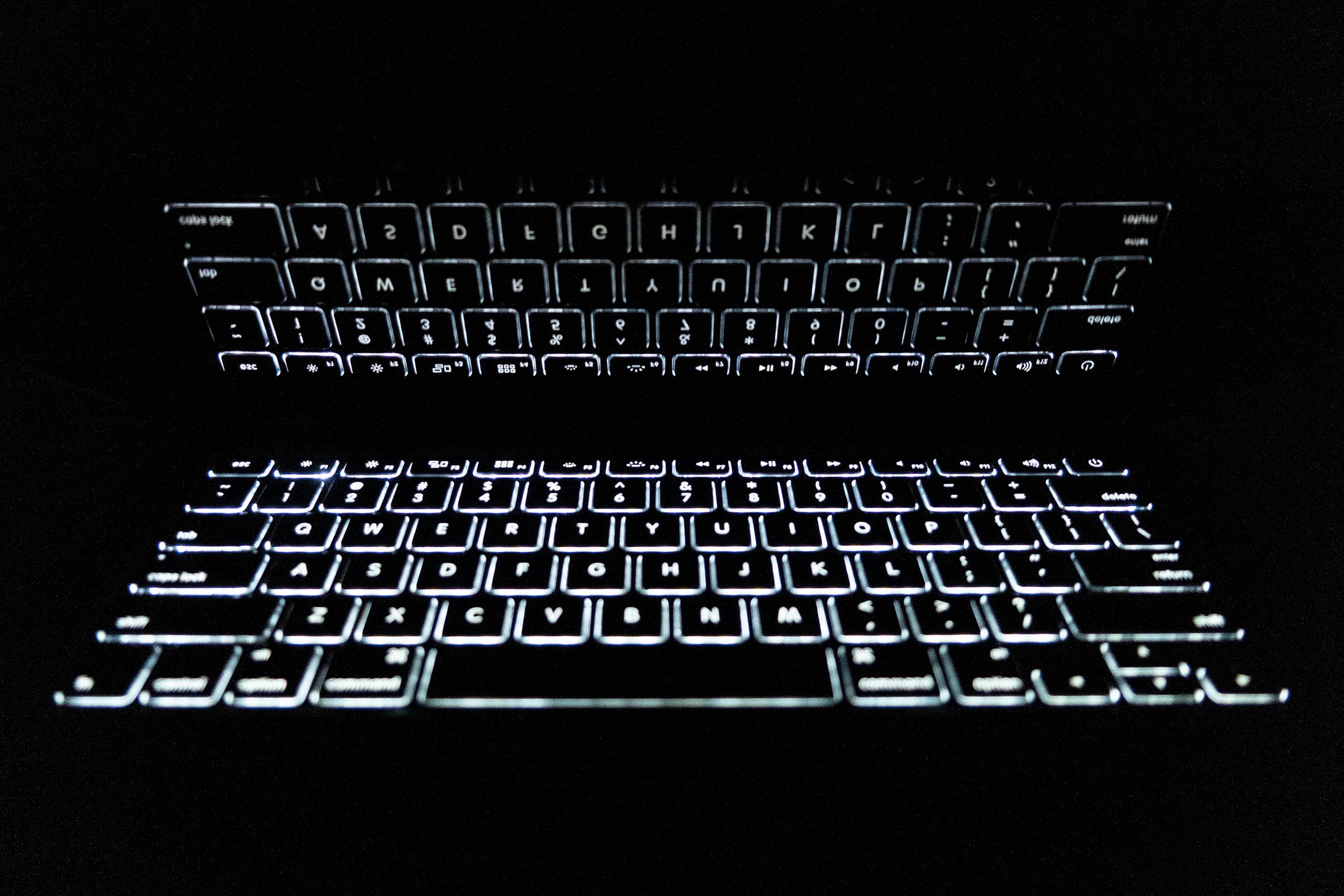 MacBook Pro (2015) 13-inch – Intel Core i7 3.1GHz – Iris Graphics 6100