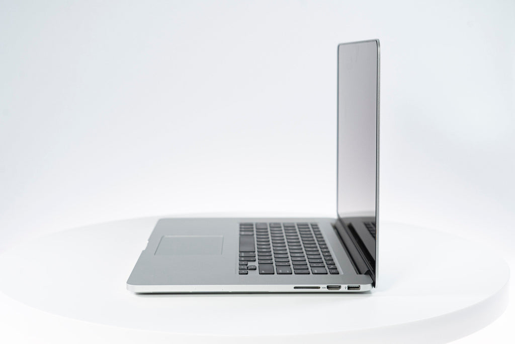 MacBook Pro (2015) 15-inch – Intel Core i7 2.2GHz – Iris 5200 Pro