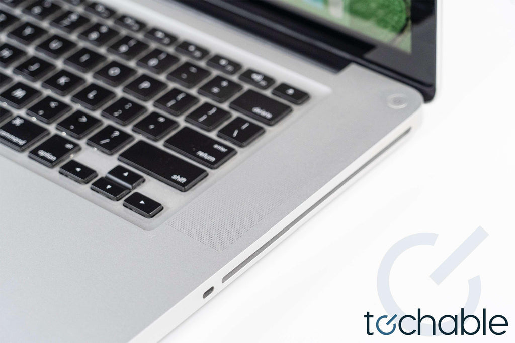 Apple Macbook Pro (Late 2011) 17 inch 2.4GHz i7 16GB RAM 512GB SSD