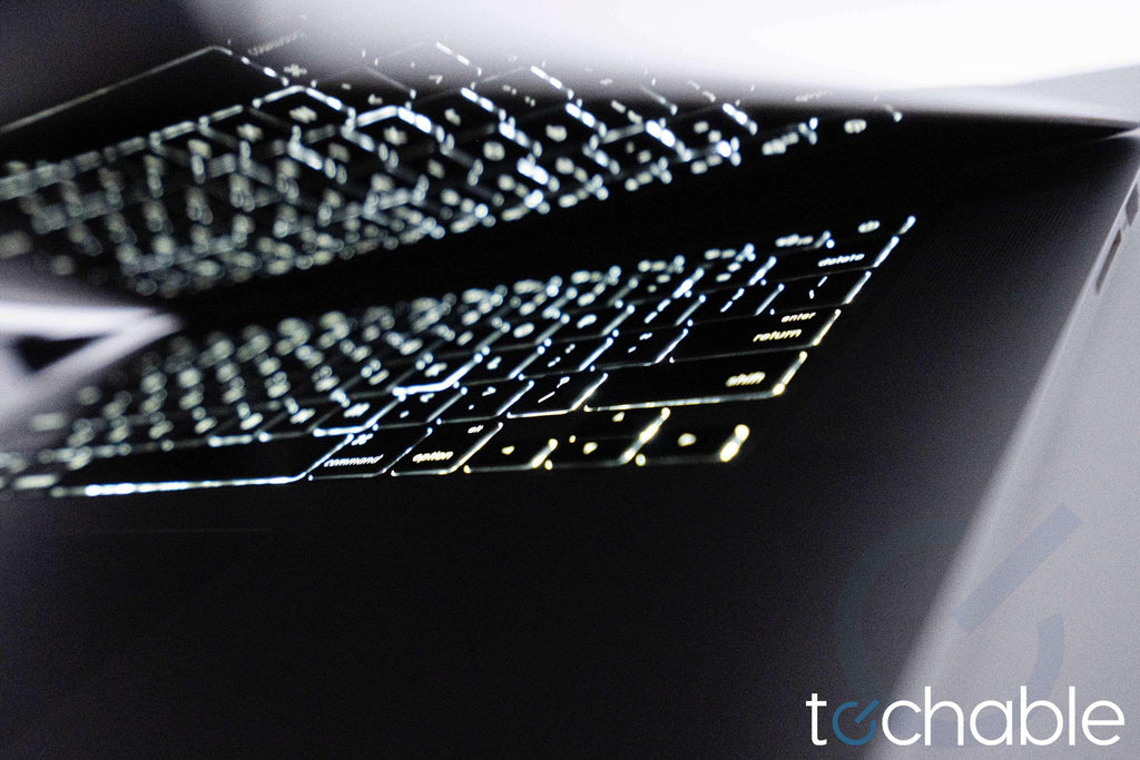 Apple MacBook Pro 2.6GHz i7 15.4-Inch 2012 Retina i7-3720QM Quad-Core MC976LLA