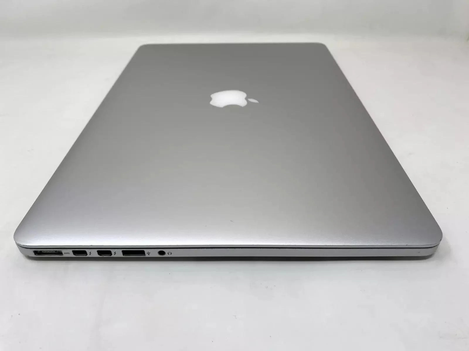 MacBook Pro (2015) 15-inch – Intel Core i7 2.5GHz • R9 M370X – 16GB RAM 500GB SSD – For Parts & Repair